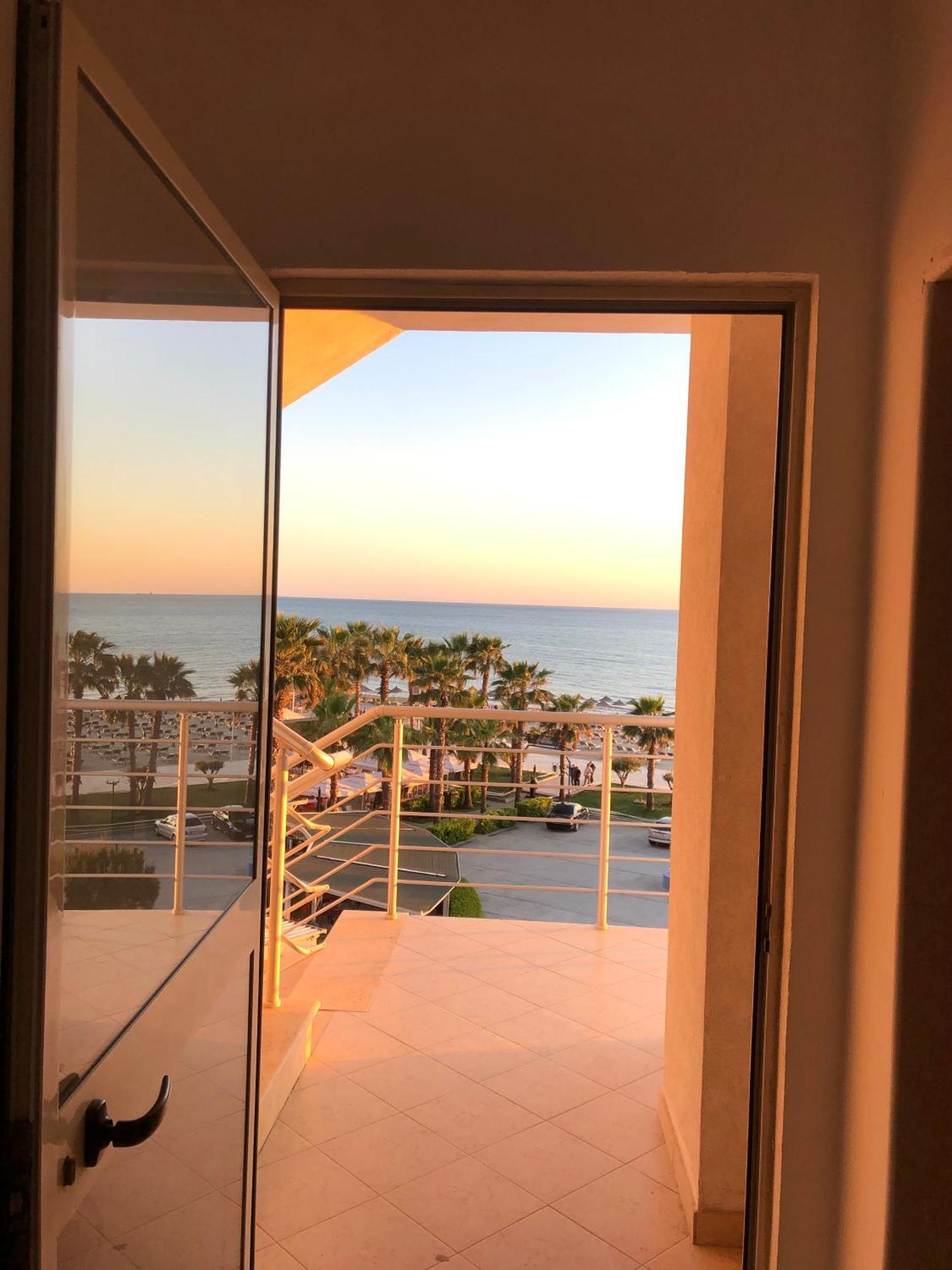 Apartment Ermest ,Kavaje Rock Durrës Eksteriør bilde