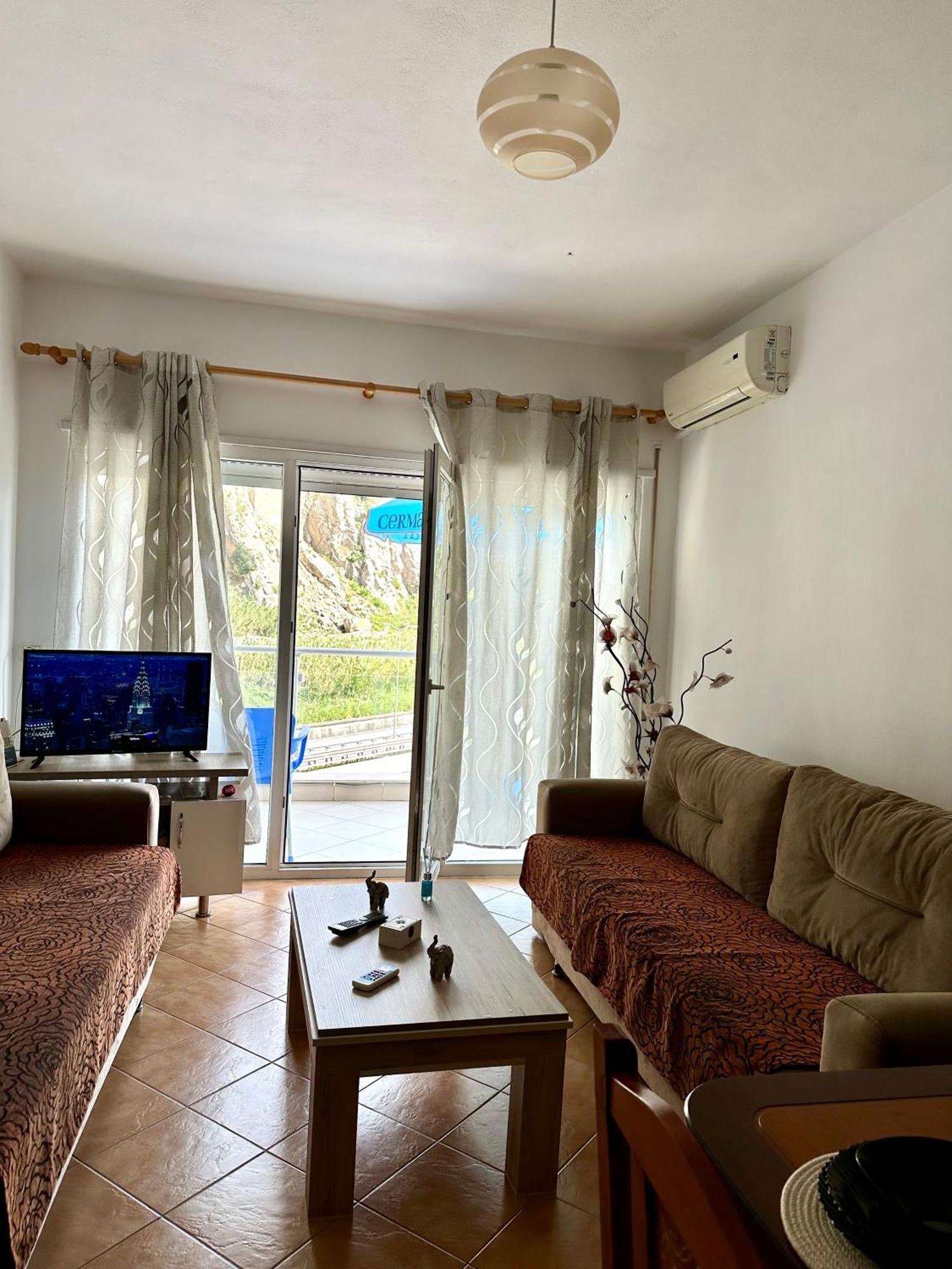 Apartment Ermest ,Kavaje Rock Durrës Eksteriør bilde